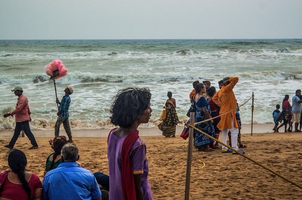 Beach Or Life: Photo Series By Indian Photographer Soumyabrata Roy